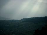 Meer zon door de wolken.