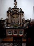 Een altaar in de kerk.